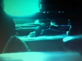 Versando sperma sulla sua bella video hard trans gratis faccia da adolescente
