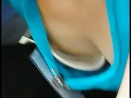 Ragazza con video hard gay gratis enormi naturali viene pompata