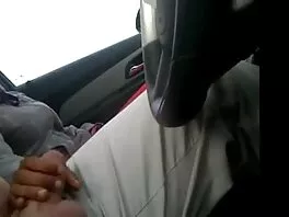 Così bella ragazza bruna fa un video italiani gratis hard pompino infernale in una piscina