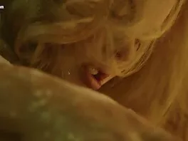 Bionda con occhi meravigliosi succhia il cazzo in pov film porno gratis gay