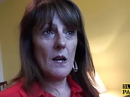 Pompino gratis hard video da un collega al lavoro